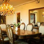 Chateau Connellsville Botanical Haven Suite