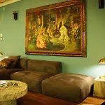 Chateau Connellsville Botanical Haven Suite